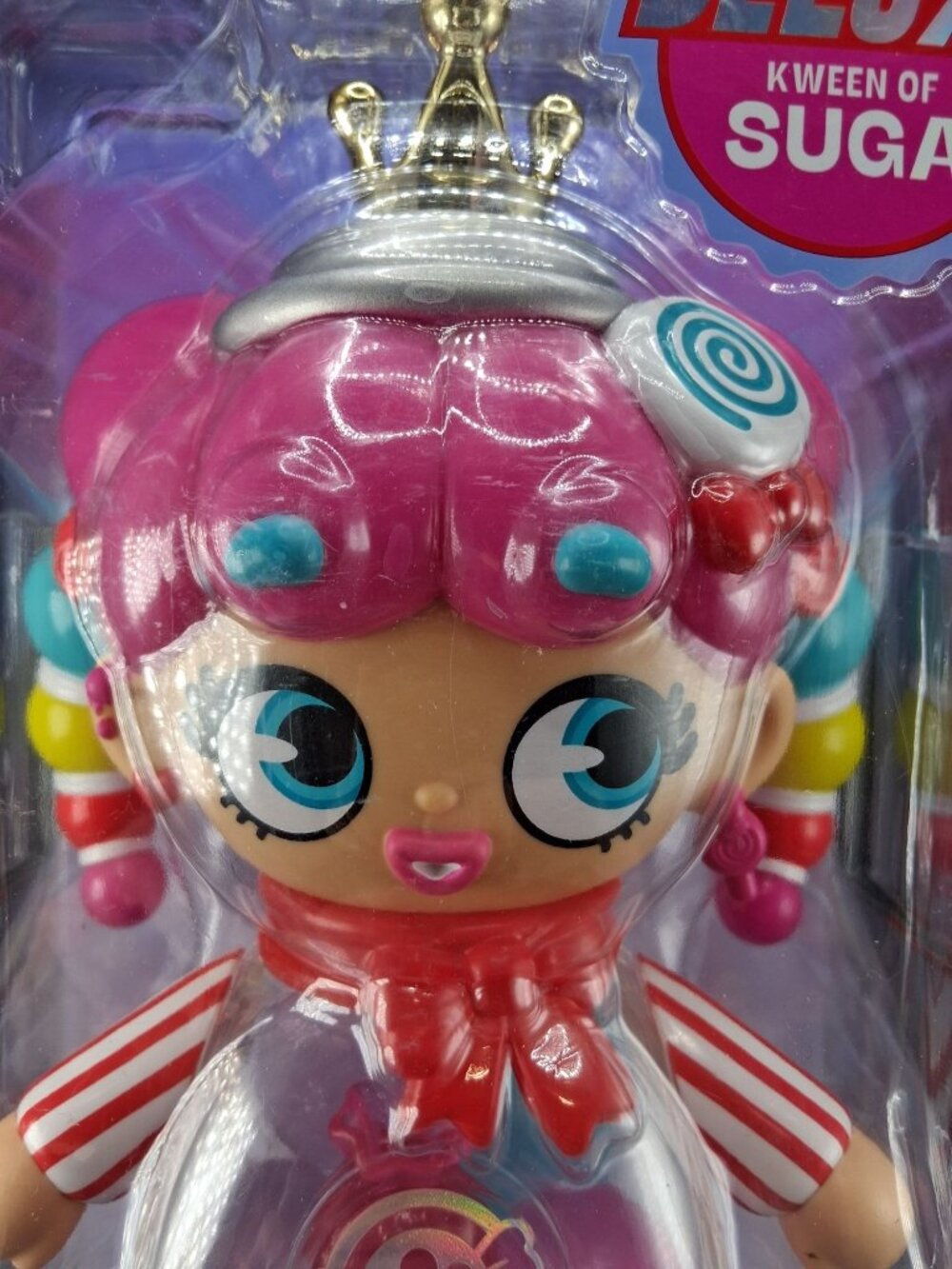 XOX Kweenie Deluxe Kween Of Suga Figurine 250% Scale 11" Tall - Picture 5 of 6